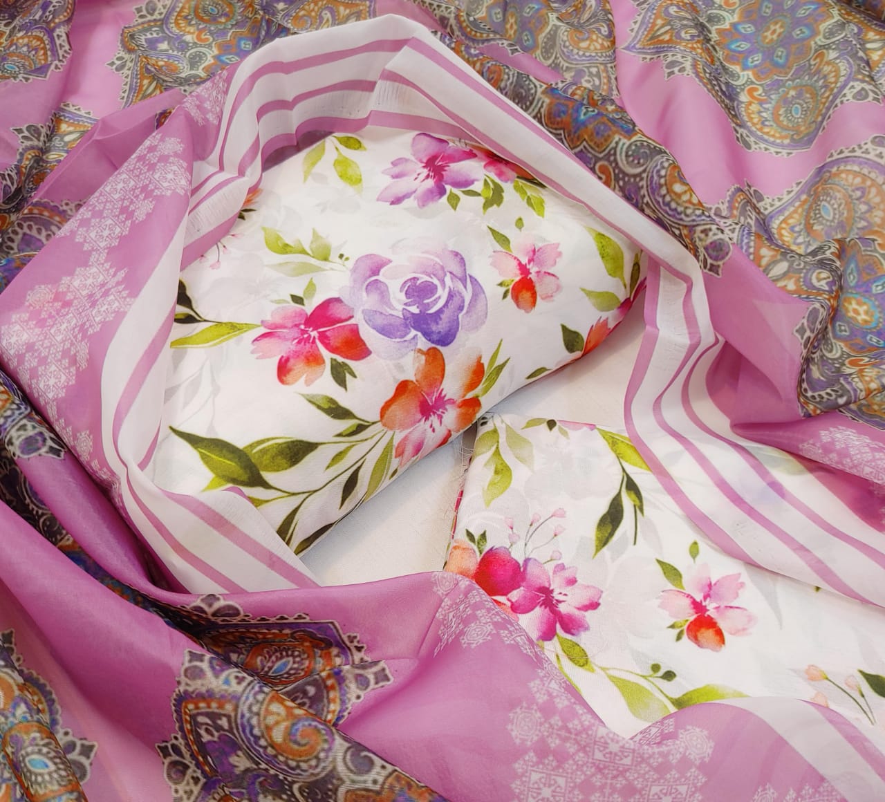 Swiss Lawn Digital Print 3Pc Dress Silk Duppta SW-031